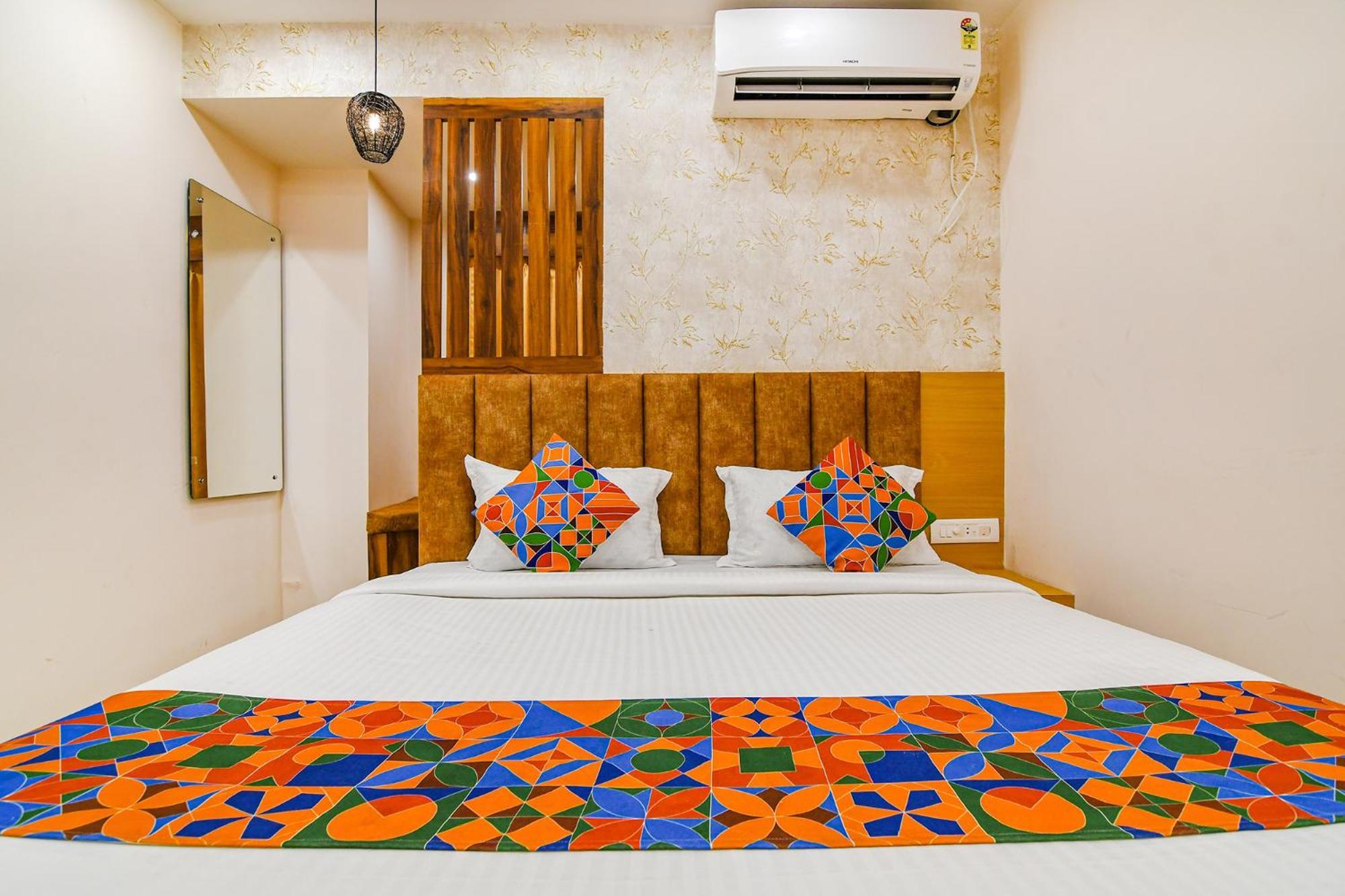 Fabhotel Sonali Golden Palace - Nr Bhubaneswar Railway Station Extérieur photo